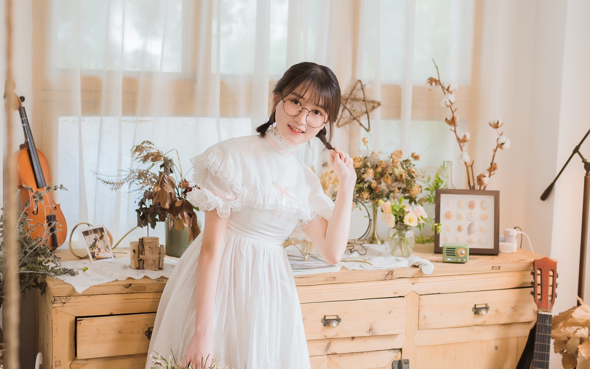 甜美清纯美女唯美高清桌面壁纸