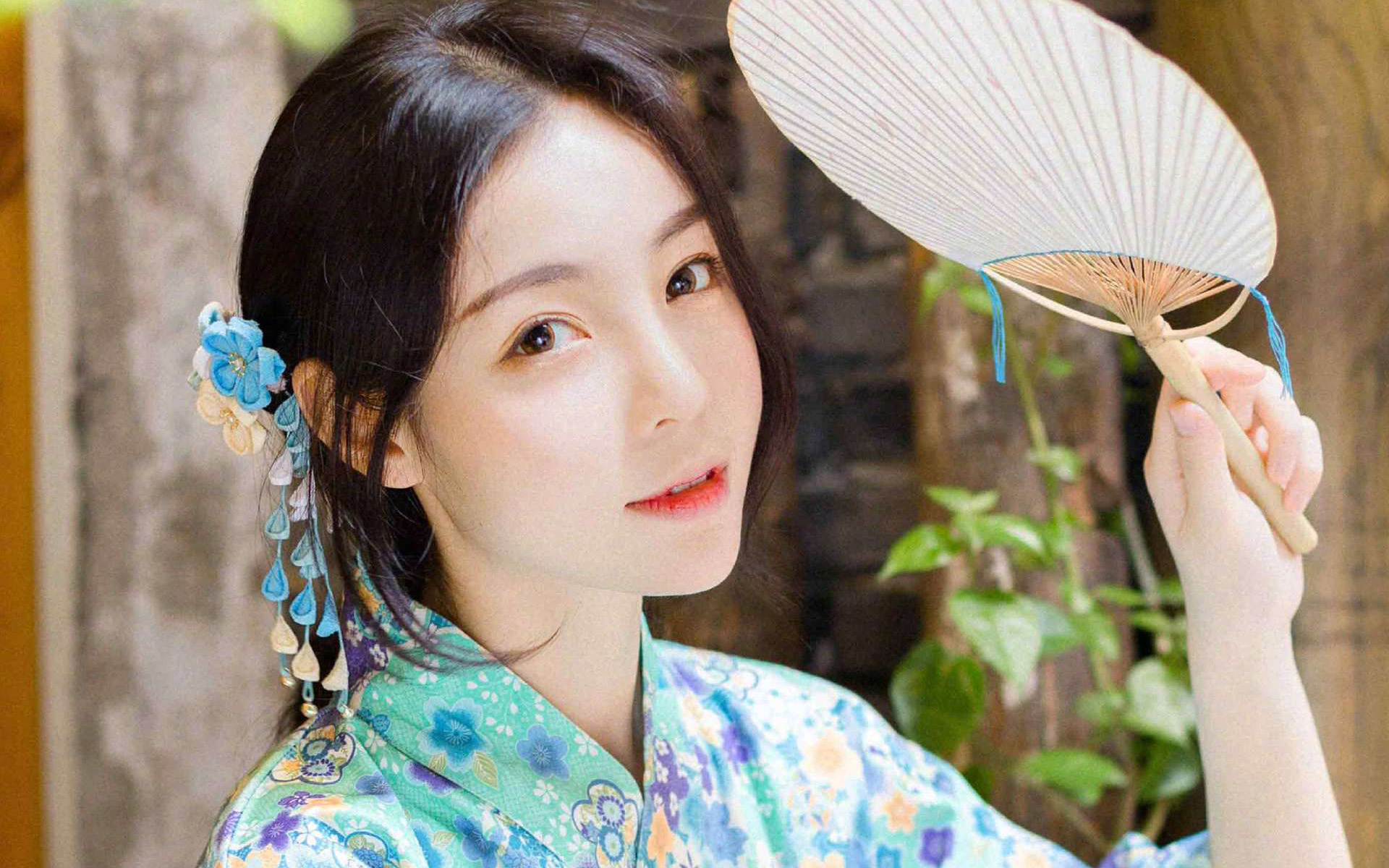 甜美日系美女清纯高清桌面壁纸