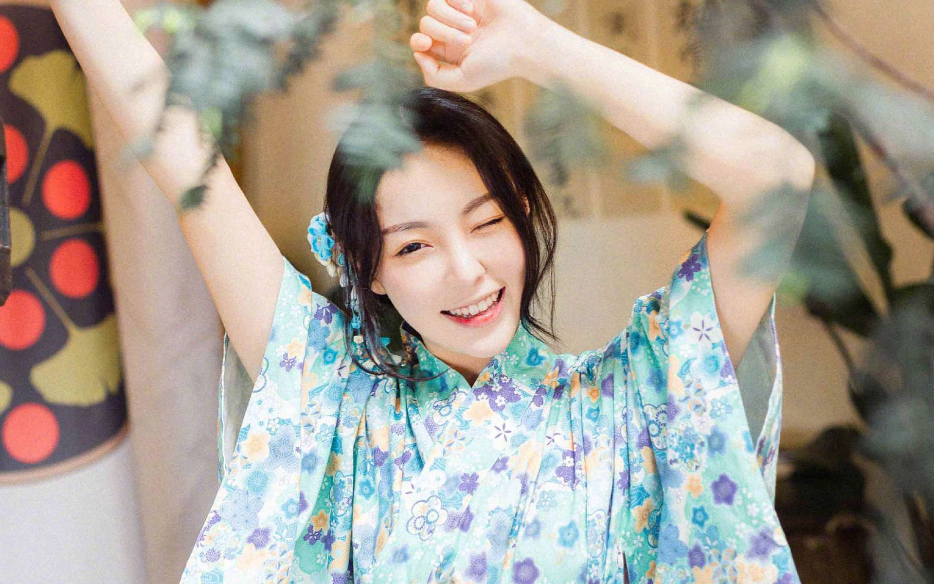 甜美日系美女清纯高清桌面壁纸