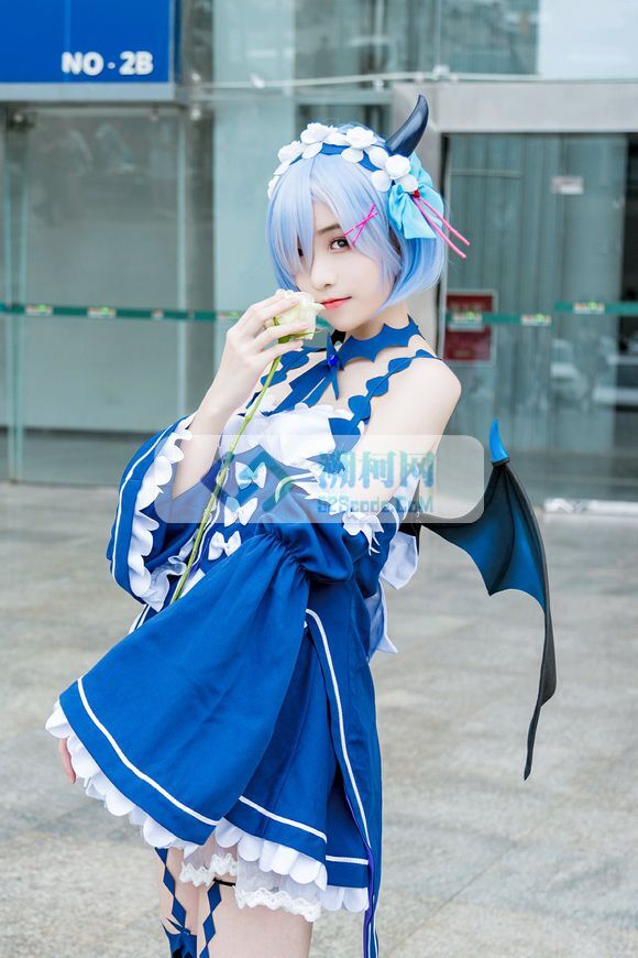 美少女雷姆半次元cosplay图片 - 溯柯网